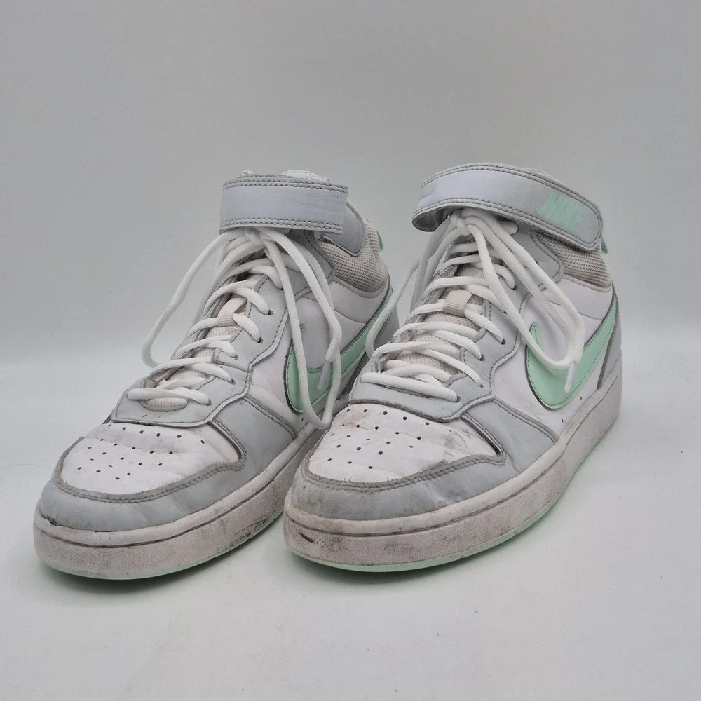 Nike High Top Shoes Youth Size‎ 6.5Y White Gray Mint Strap Basketball CD7782-011